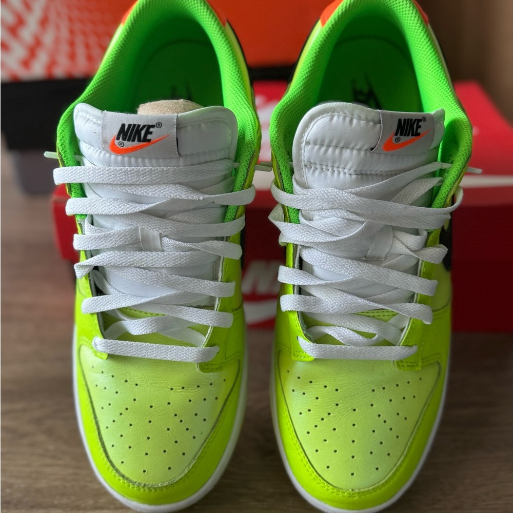 Nike Dunk Low SE Splash Glow in the Dark Green - Picture 6 of 7